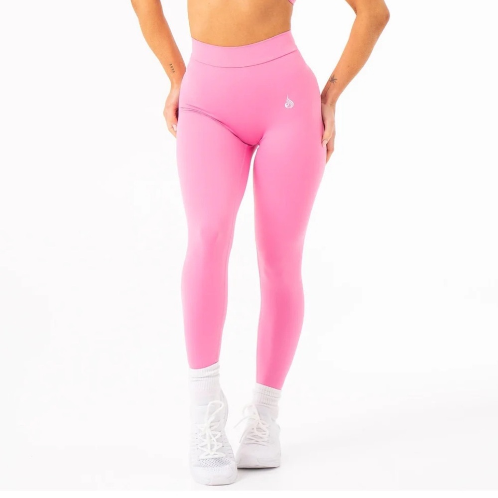 Ryderwear NKD V scrunch leggings -pink